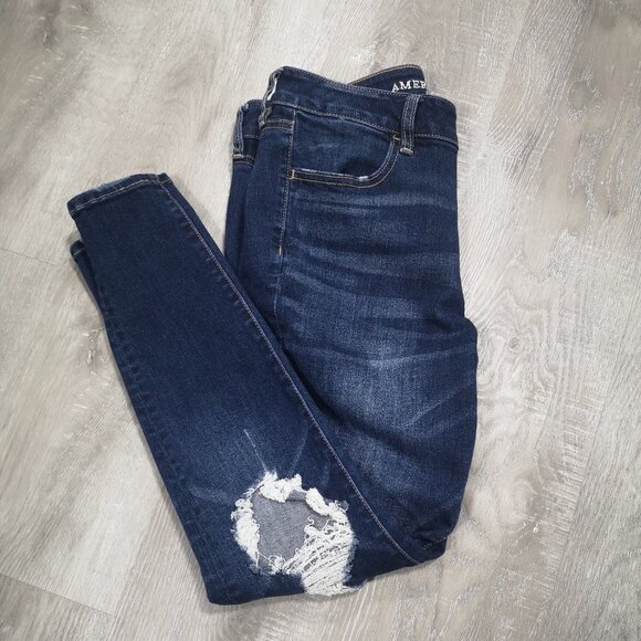 2 / $30.00 - American Eagle Outfitters Super Stretch Distressed Ladies Jeans - Picture 7 of 15